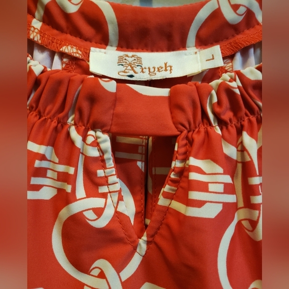 Aryeh Sleeveless Red and Cream Chainlink Design Dress, Large - Picture 2 of 5